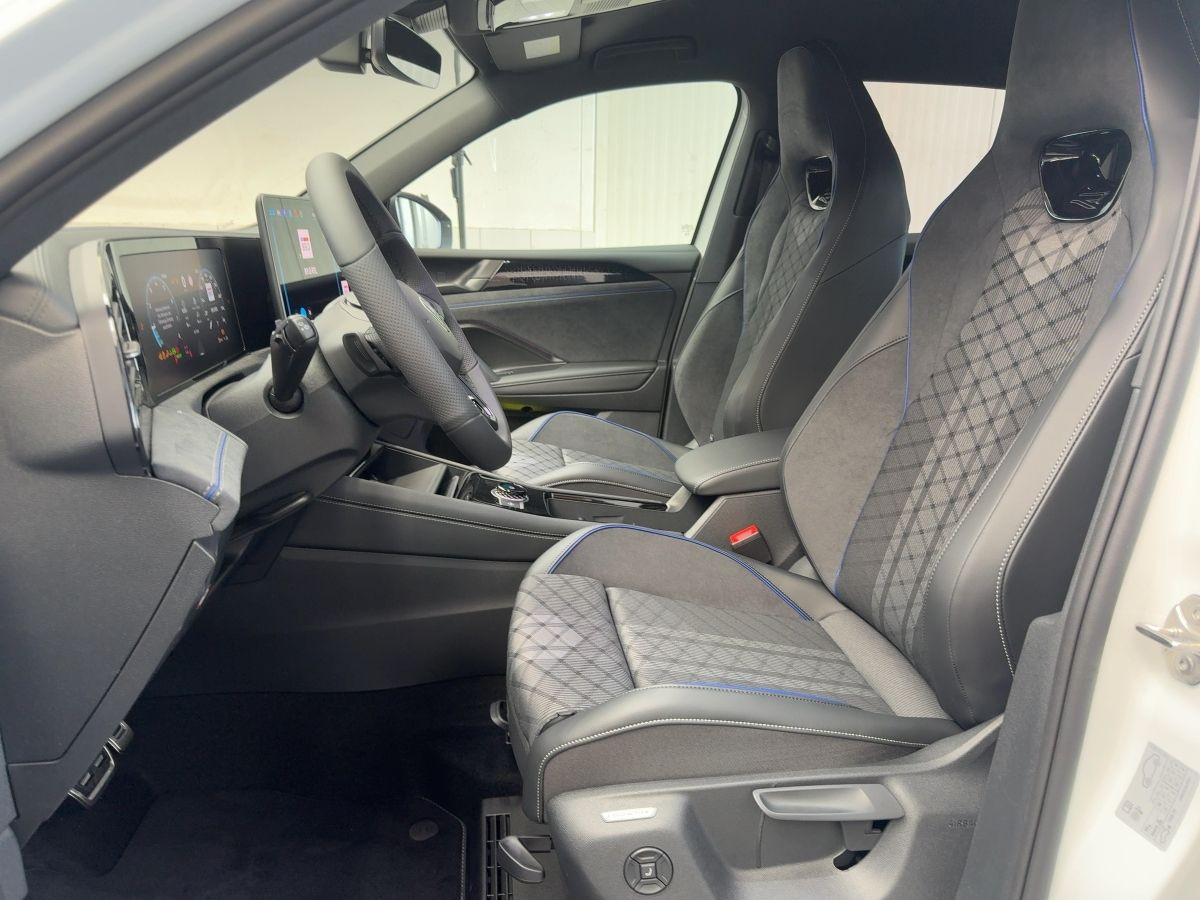 Tiguan R-Line 1.5 eTSI 110 kW 7-Gang-DSG LED ACC