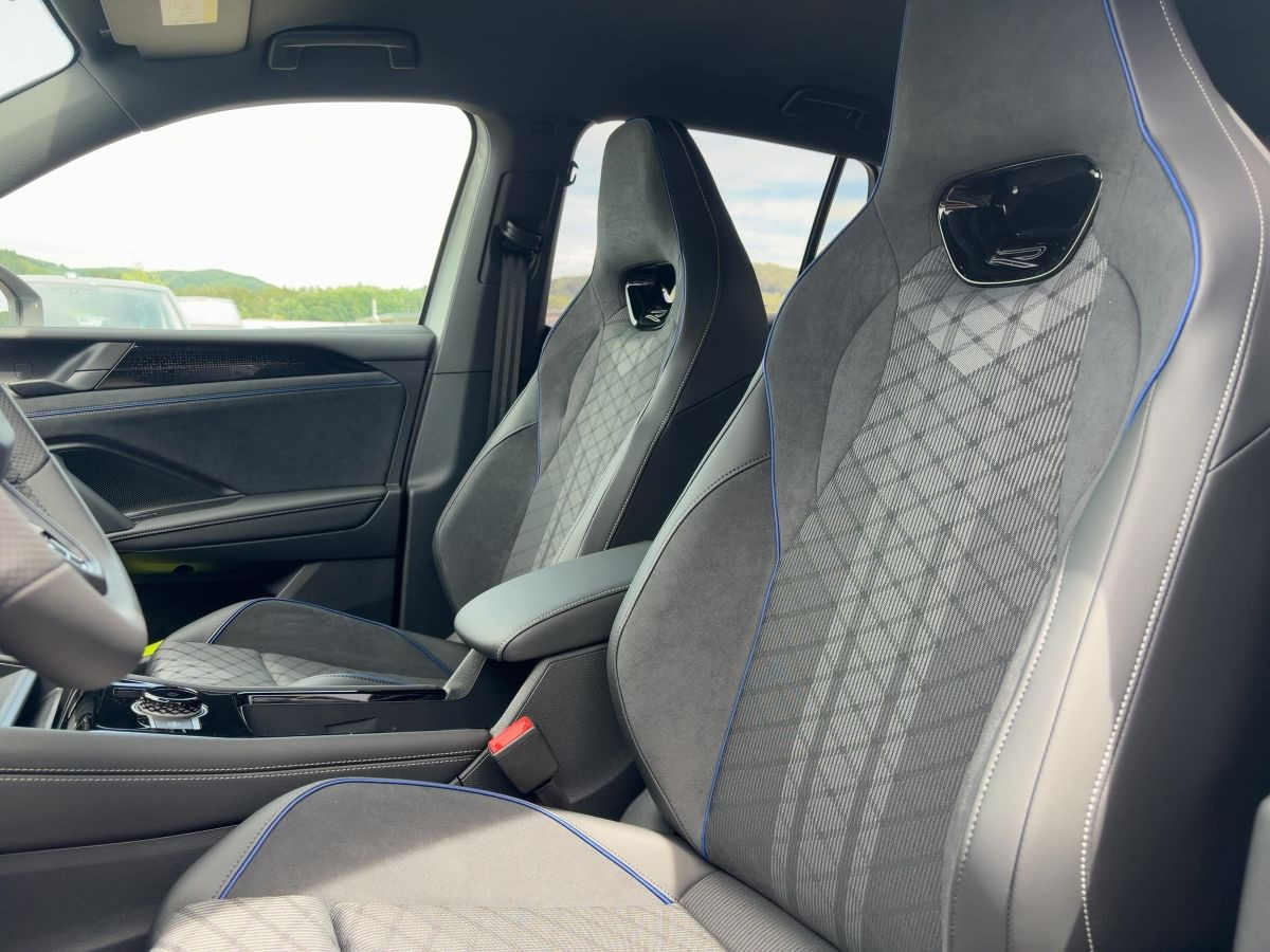 Tiguan R-Line 2,0 l TSI OPF 4MOTION 150 kW (204 PS) 7-Gang-Doppelkupplungsgetriebe DSG