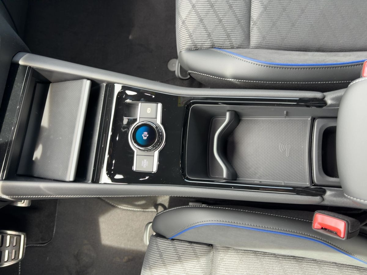 Tiguan R-Line 2,0 l TSI OPF 4MOTION 150 kW (204 PS) 7-Gang-Doppelkupplungsgetriebe DSG