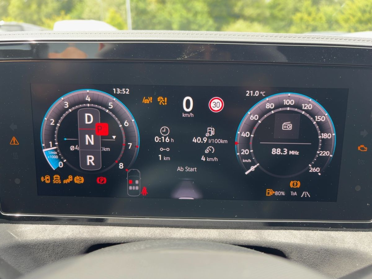 Tiguan R-Line 2,0 l TSI OPF 4MOTION 150 kW (204 PS) 7-Gang-Doppelkupplungsgetriebe DSG