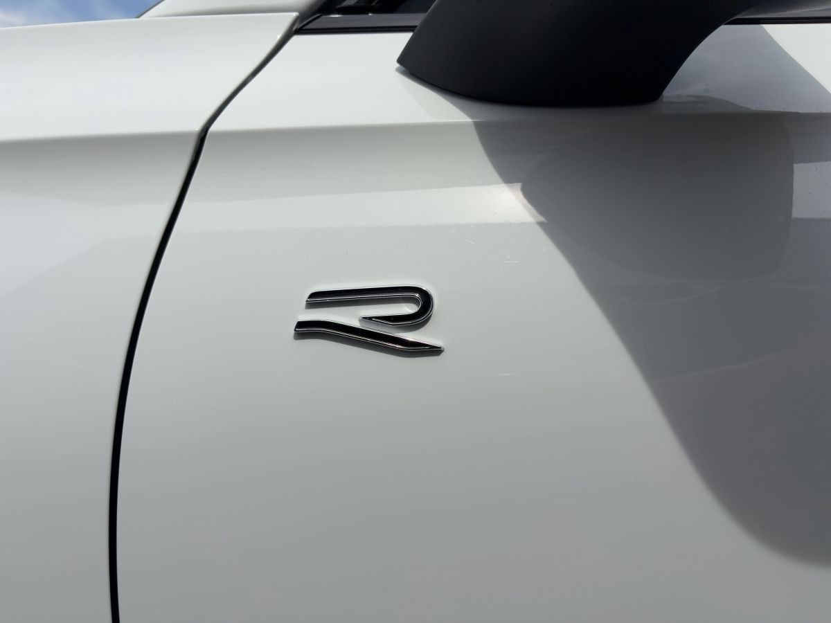 Tiguan R-Line 2,0 l TSI OPF 4MOTION 150 kW (204 PS) 7-Gang-Doppelkupplungsgetriebe DSG