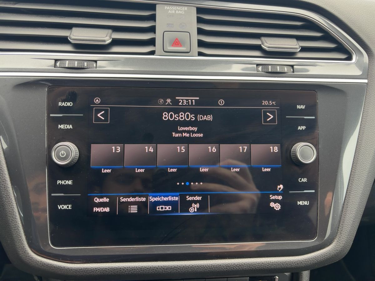 Tiguan Allspace 1.5 TSI DSG R-Line ACC LED Navi Climatronic Kamera Sitzh. DAB+ Bluet.