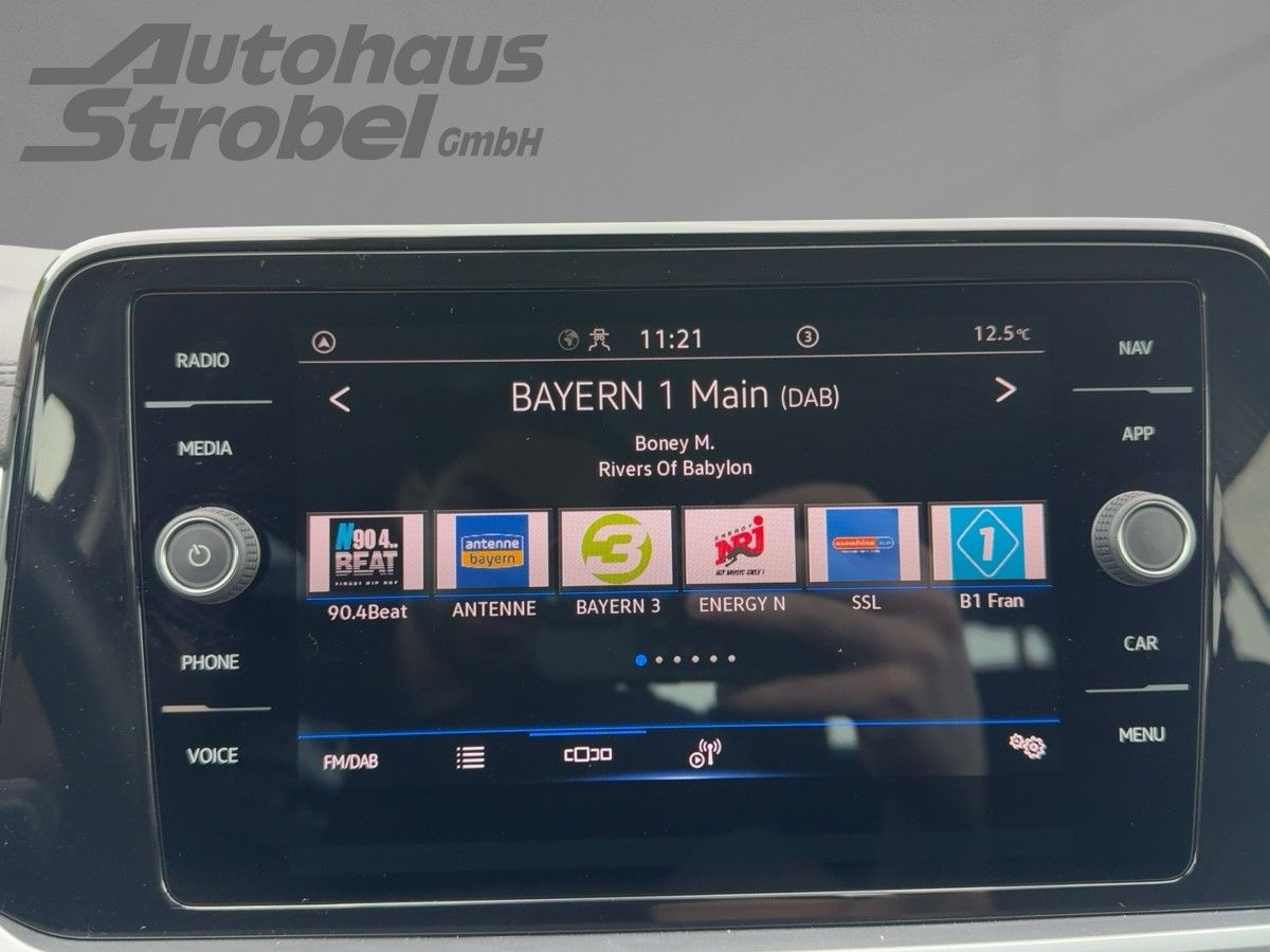 T-Roc 2.0 TDI DSG Life ACC LED Navi Climatronic Kamera Sitzh. Lane-Ass. Bluet.