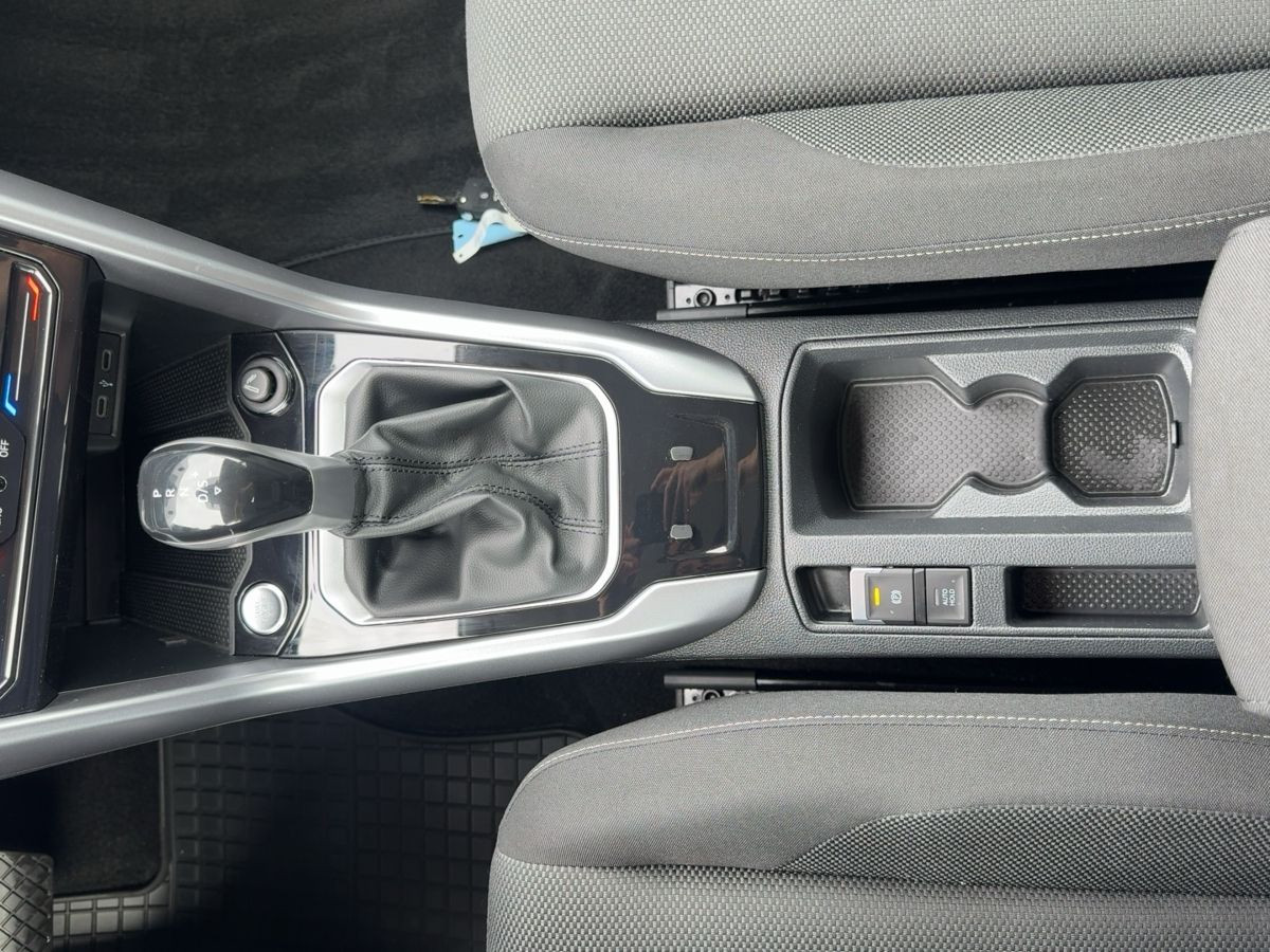 T-Roc 2.0 TDI DSG Life ACC LED Navi Climatronic Kamera Sitzh. Lane-Ass. Bluet.