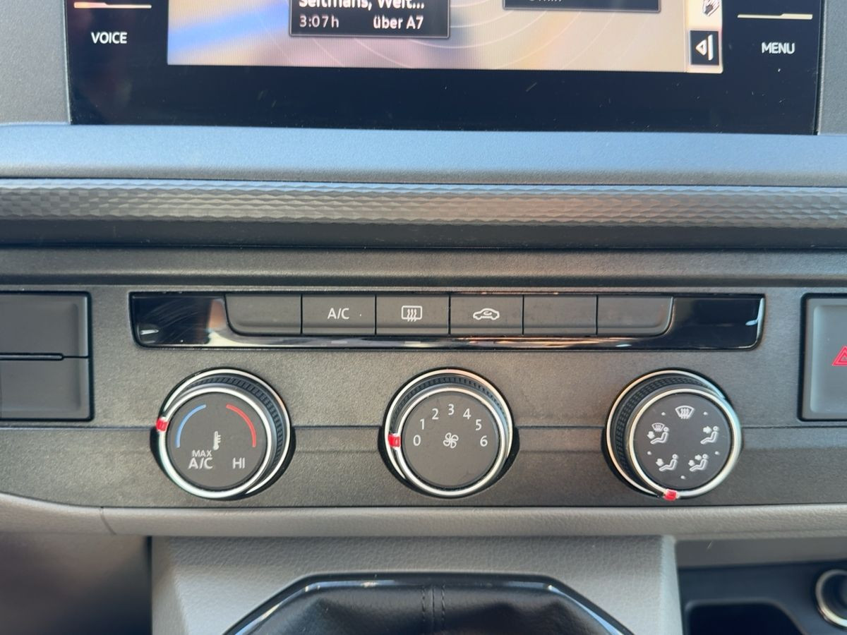 Transporter Kombi 2.0 TDI LR 4M 7-Sitze ACC LED Navi Klima Nebel Parkp. Bluet. DAB+