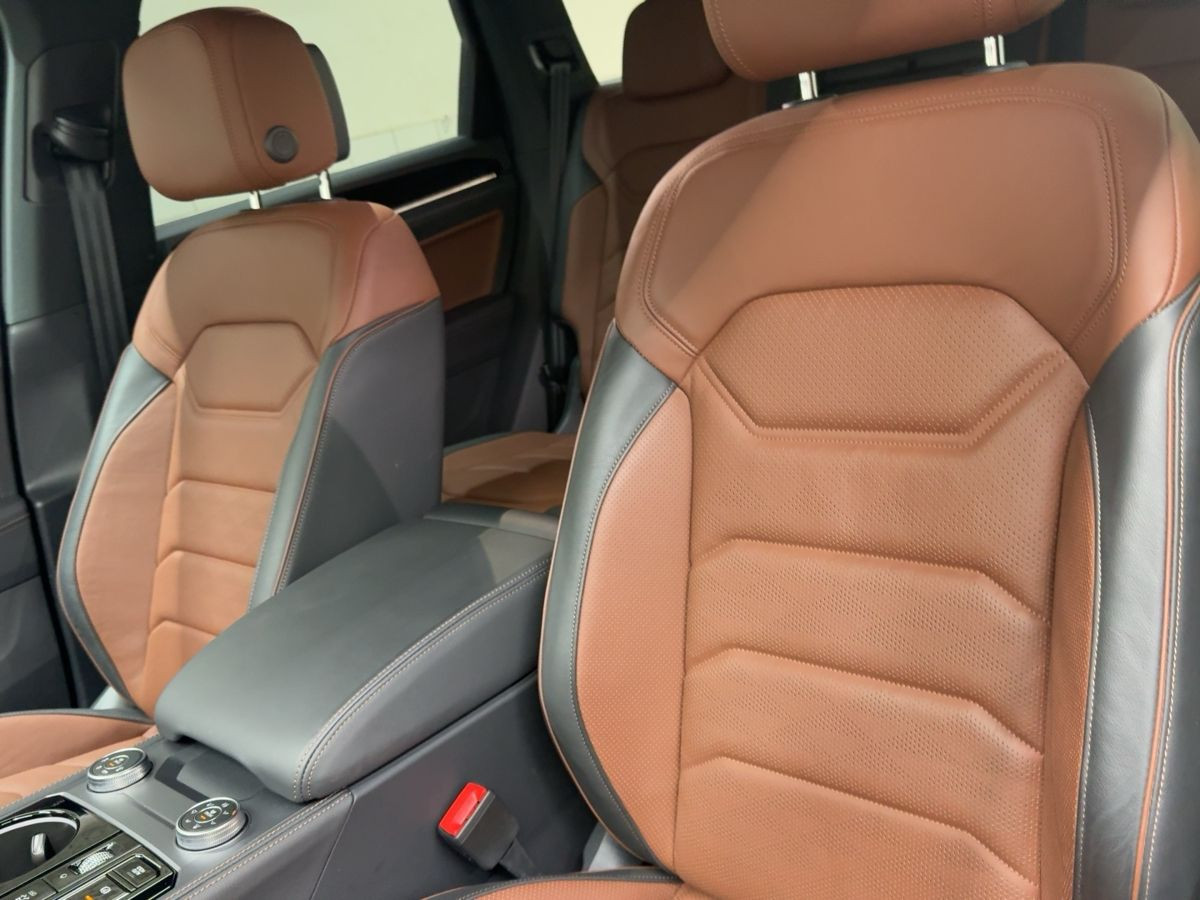 Touareg 3.0 V6 TDI DSG 4M R-Line ab 2,49% AHK LED-Matrix Navi Leder Luft Standh.