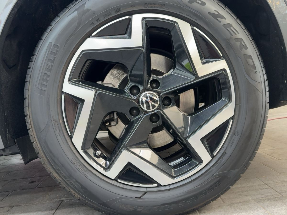 Touareg 3.0 V6 TDI DSG 4M R-Line ab 2,49% AHK LED-Matrix Navi Leder Luft Standh.