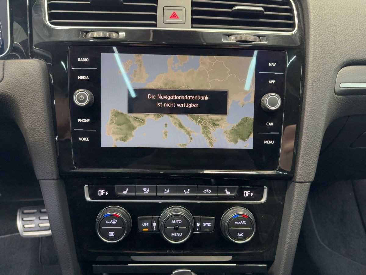 Golf VII GTD 2.0 TDI DSG ACC LED Navi 