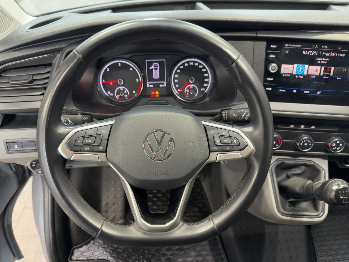Transporter Kombi 2.0 TDI LR 4M 6-Sitze Navi Parkp. Klima Tempo Nebel Bluet DAB+
