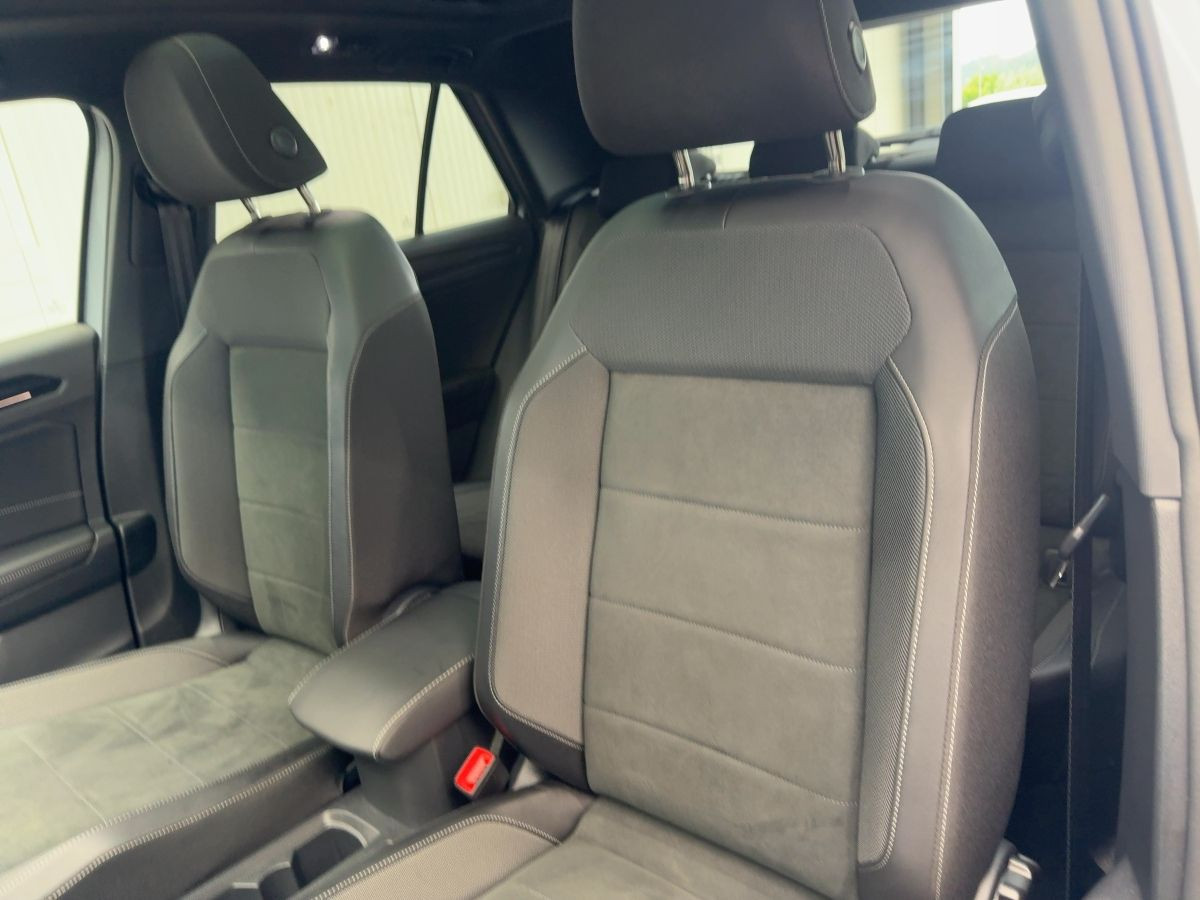 T-Roc 2.0 TSI DSG 4M R-Line ACC Navi LED-Matrix Pano. Climatronic Kamera Sitzh.