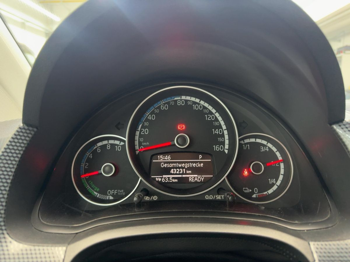 e-up! 32 kWh Kamera Tempo Climatronic Bluet. Sitzh. DAB+