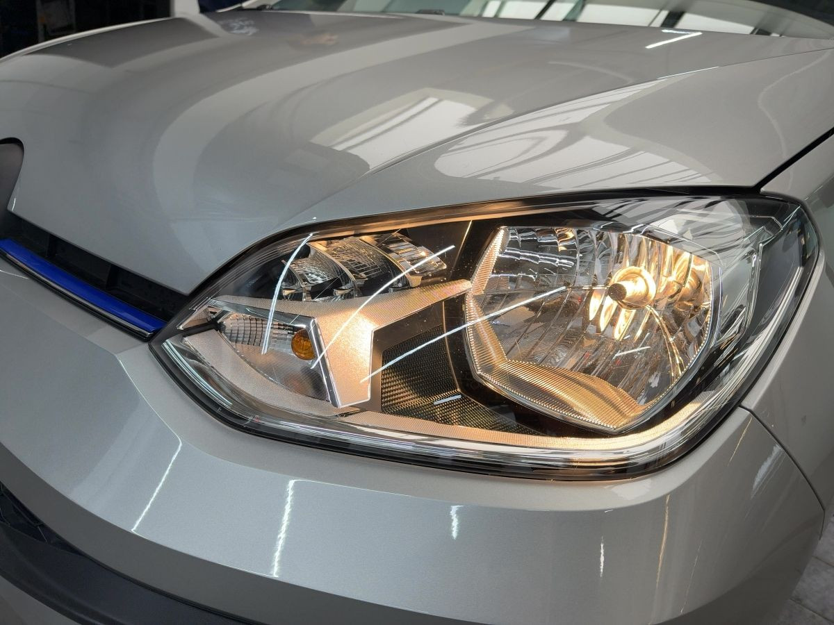 e-up! 32 kWh Kamera Tempo Climatronic Bluet. Sitzh. DAB+