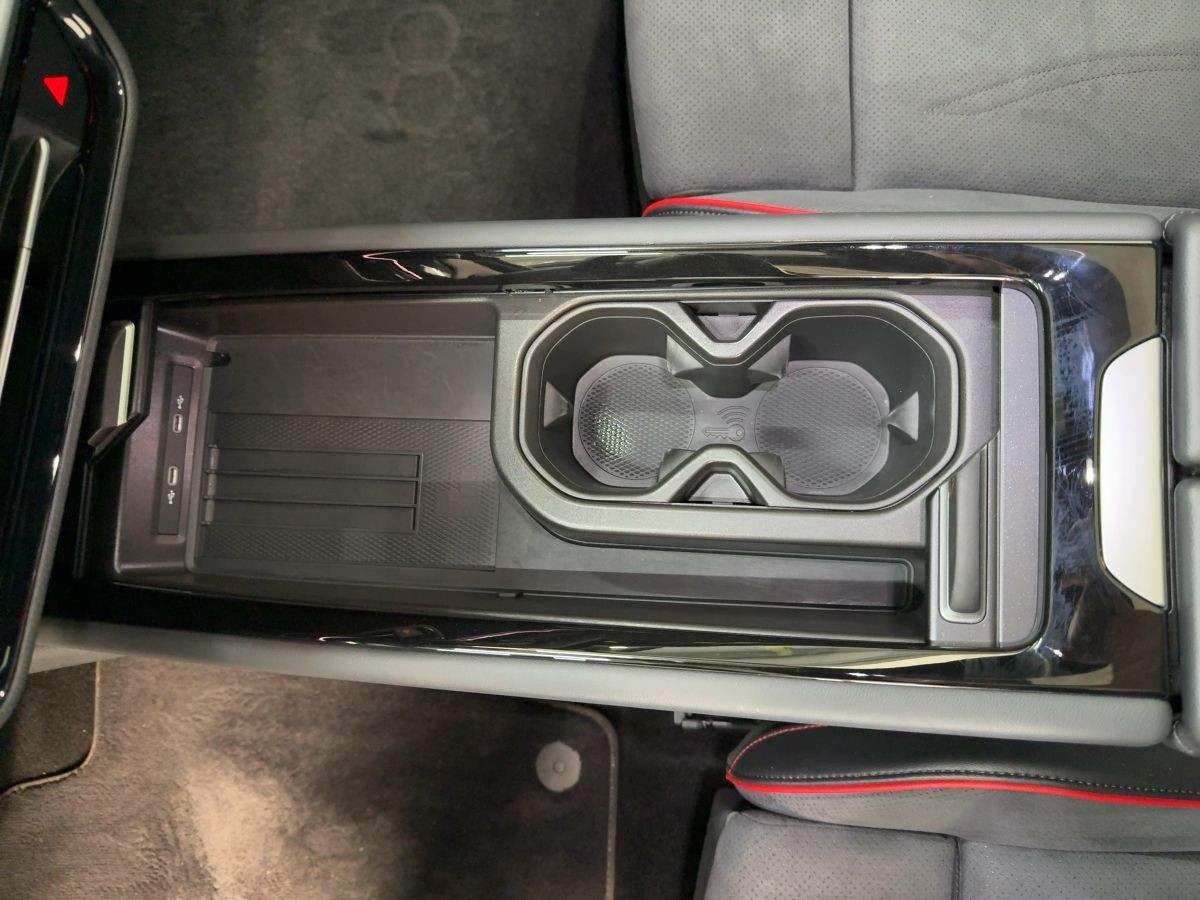 ID.7 Tourer GTX 4M 91 kWh ab 1,49% DCC AHK Navi Area View Pano Head-Up