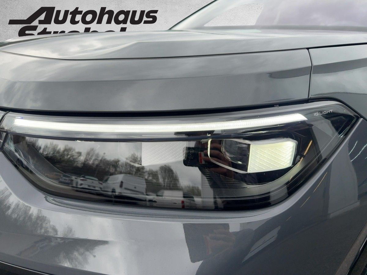 Tayron 2.0 TDI DSG R-Line 7-Sitze ab 3,99% DCC AHK Navi Area View Standh.
