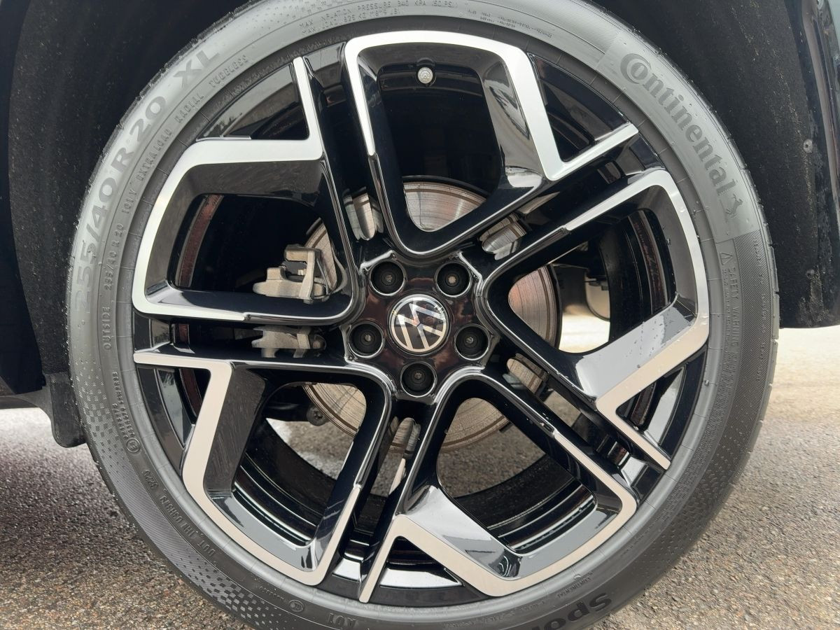 Tayron 2.0 TDI DSG R-Line 7-Sitze ab 3,99% DCC AHK Navi Area View Standh.