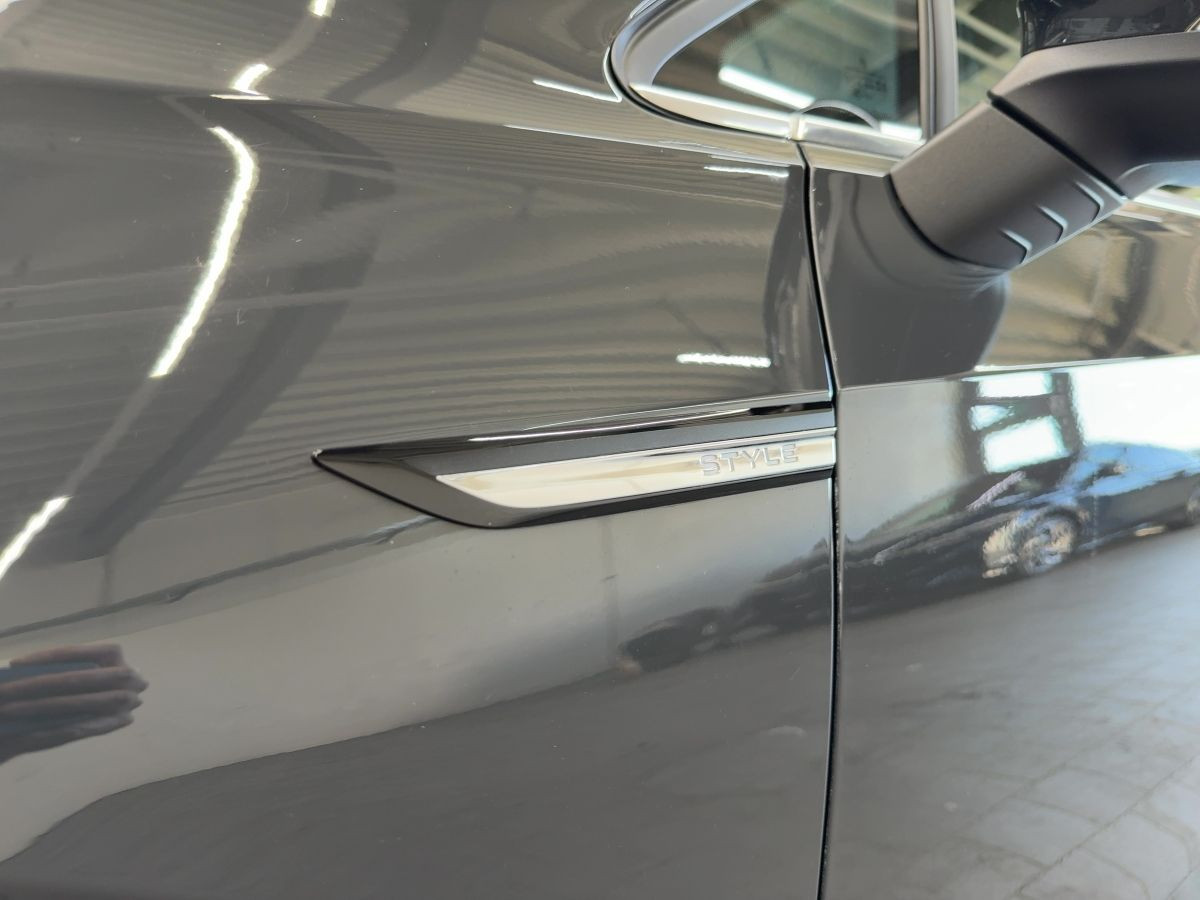 Golf VIII 2.0 TSI DSG Style ab 3,99% ACC LED-Plus Keyless Einparkh. Bluet. Sitzh.