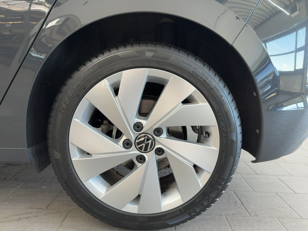 Golf VIII 2.0 TSI DSG Style ab 3,99% ACC LED-Plus Keyless Einparkh. Bluet. Sitzh.