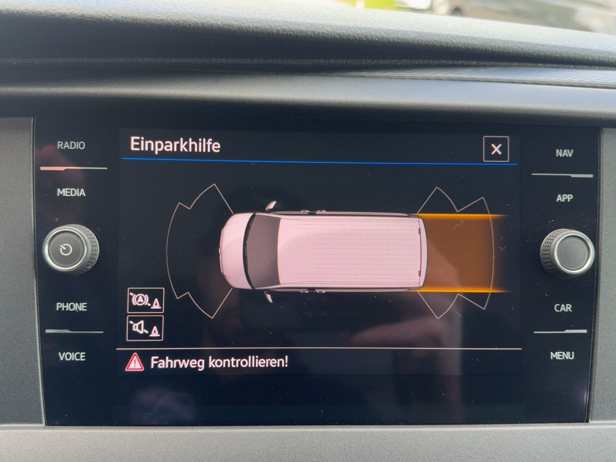 T6.1 Kombi 2.0 TDI DSG LR 9-Sitze AHK Navi Bluet. Klima Bluet. Parkp. Sitzh.