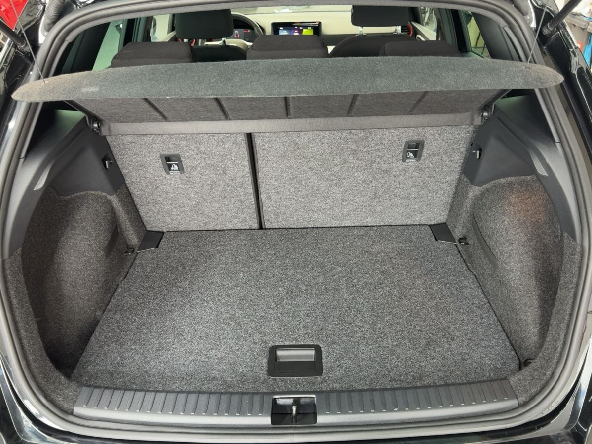 Arona 1.0 TSI DSG FR Kamera ACC LED Climatronic Sitzheizung. DAB+ Front-Ass.