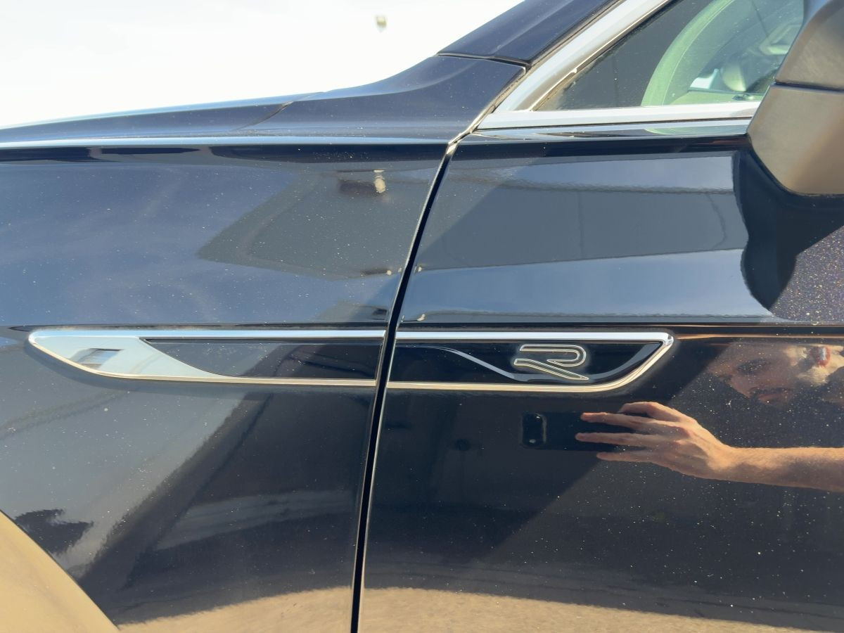 Touareg 3.0 TDI V6 DSG 4M R-Line ab 3,99 % AHK LED Navi Luft Climatronic Sitzh.