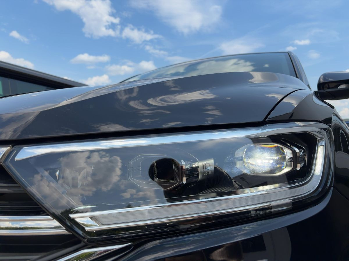 T-Roc 1.5 TSI DSG R-Line ab 3,99% ACC Navi LED-Plus Kamera Lane Ass. Bluet. Sitz