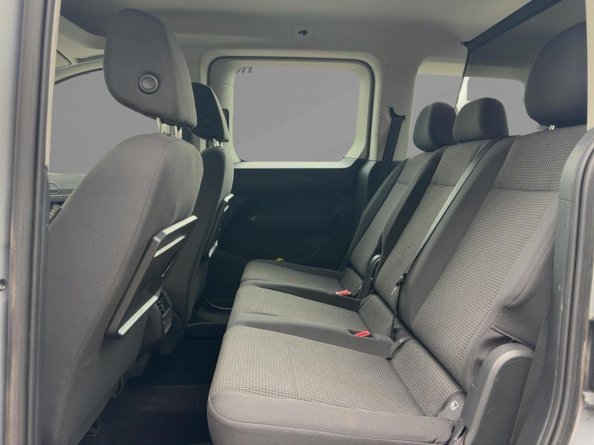 Caddy 2.0 TDI 4M AHK Navi Standh. Kamera Tempo Lane Ass. Bluet. Sitzh.