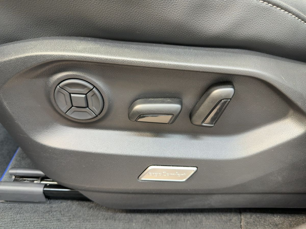 Touareg 3.0 V6 TSI eHybrid AHK LED-Matrix Navi Luft Leder Kamera DYNAUDIO