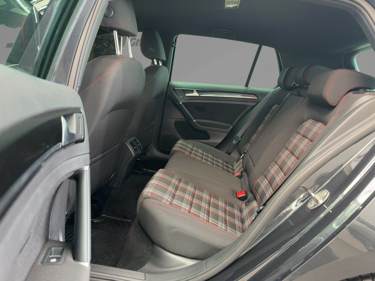 Golf VII GTI Performance 2.0 TSI DSG Navi 