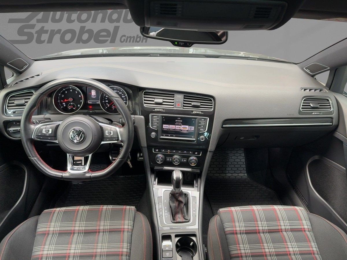 Golf VII GTI Performance 2.0 TSI DSG Navi 