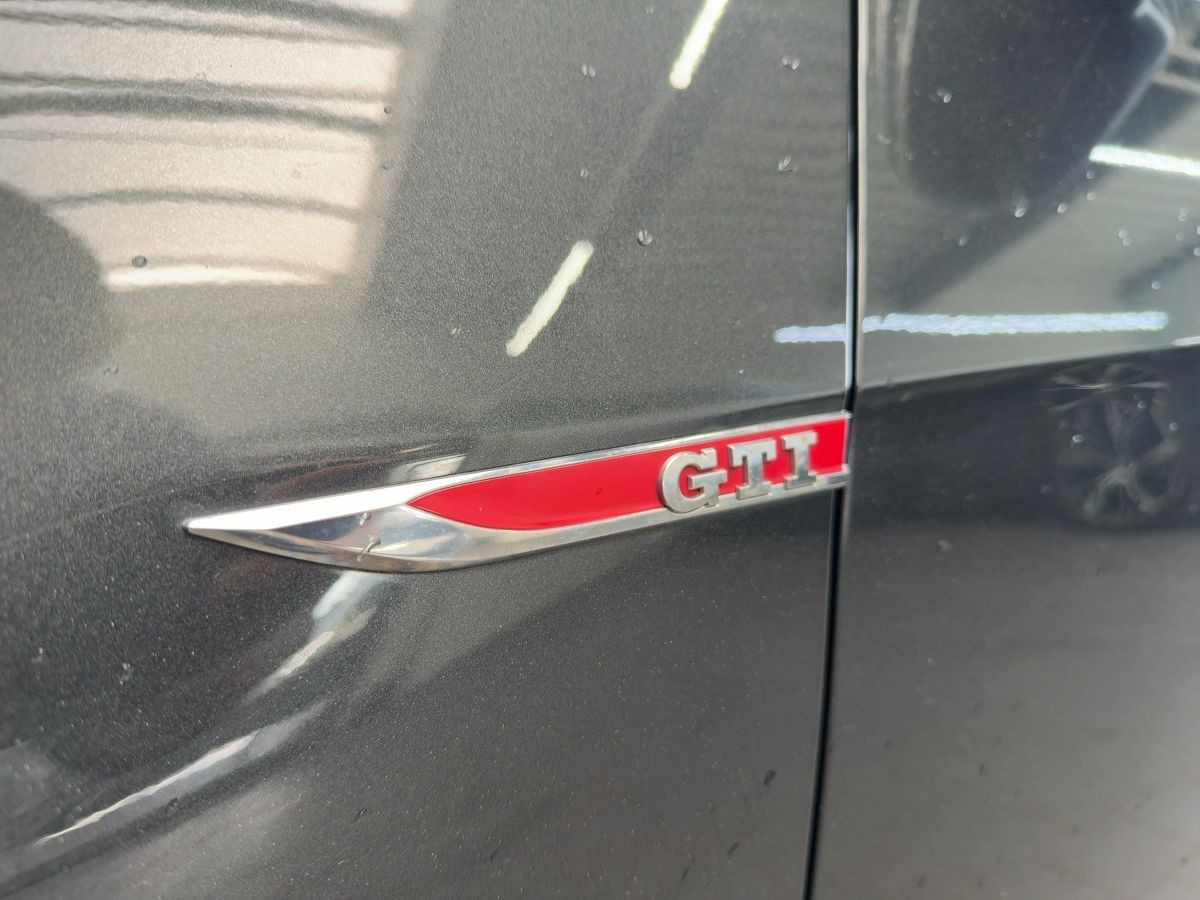 Golf VII GTI Performance 2.0 TSI DSG Navi 