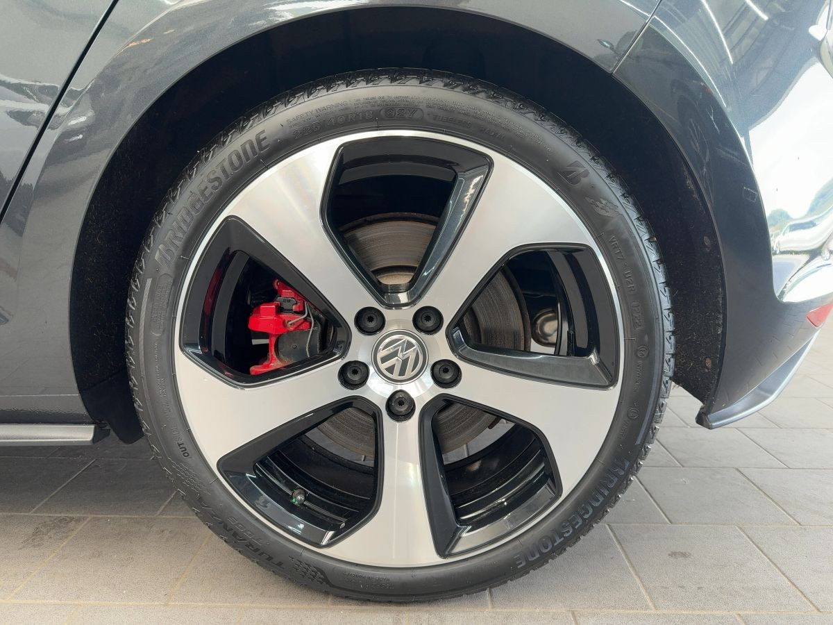 Golf VII GTI Performance 2.0 TSI DSG Navi 