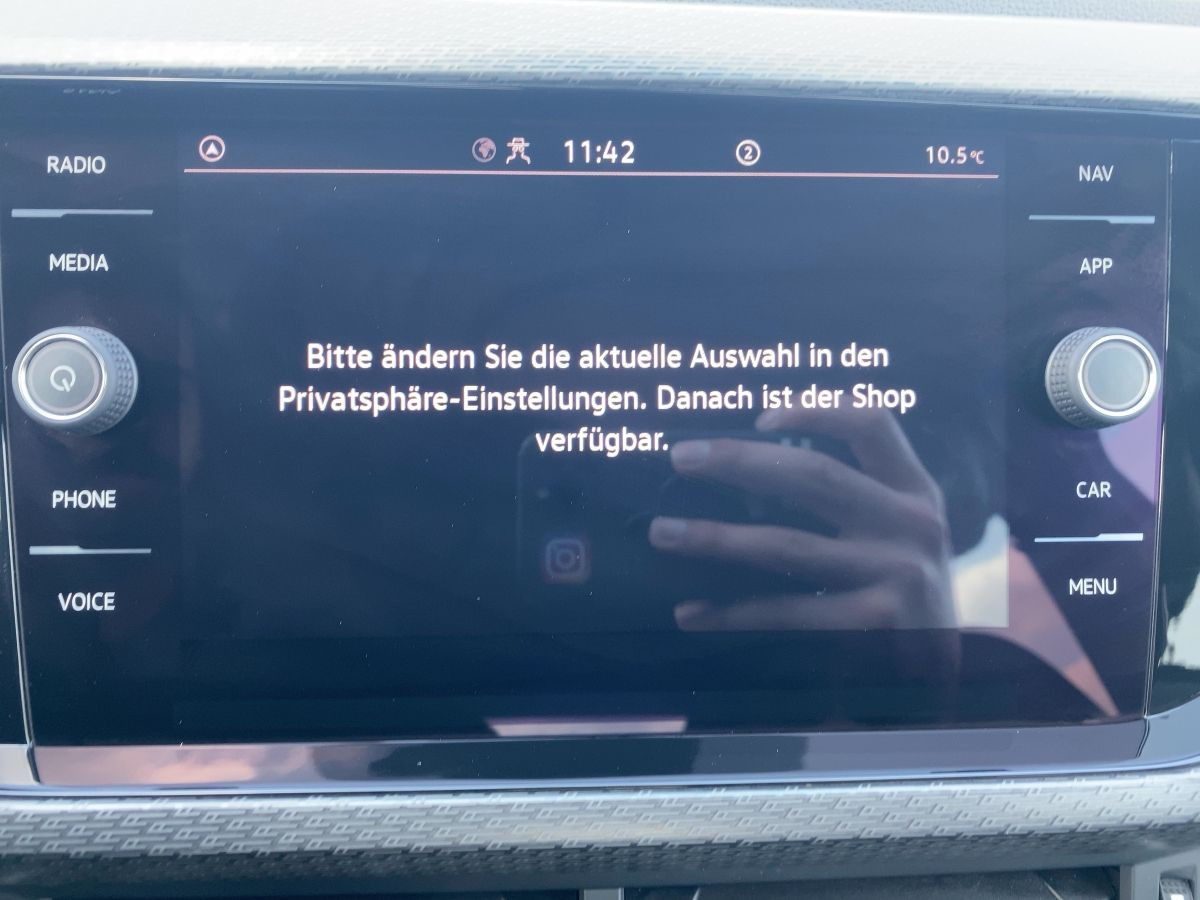 T-Cross 1.0 TSI DSG R-Line ACC Kamera LED Climatronic Bluet. Sitzh.