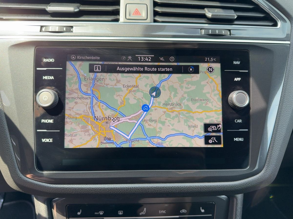 Tiguan Allspace 2.0 TDI Life ACC Navi LED Head-up! Kamera Lane Ass. Bluet. Sitzh.