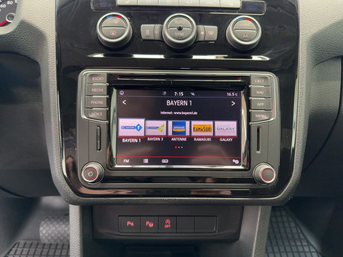 Caddy Maxi Life 1.4 TSI DSG Highline 7-Sitze AHK Navi Standh. Kamera
