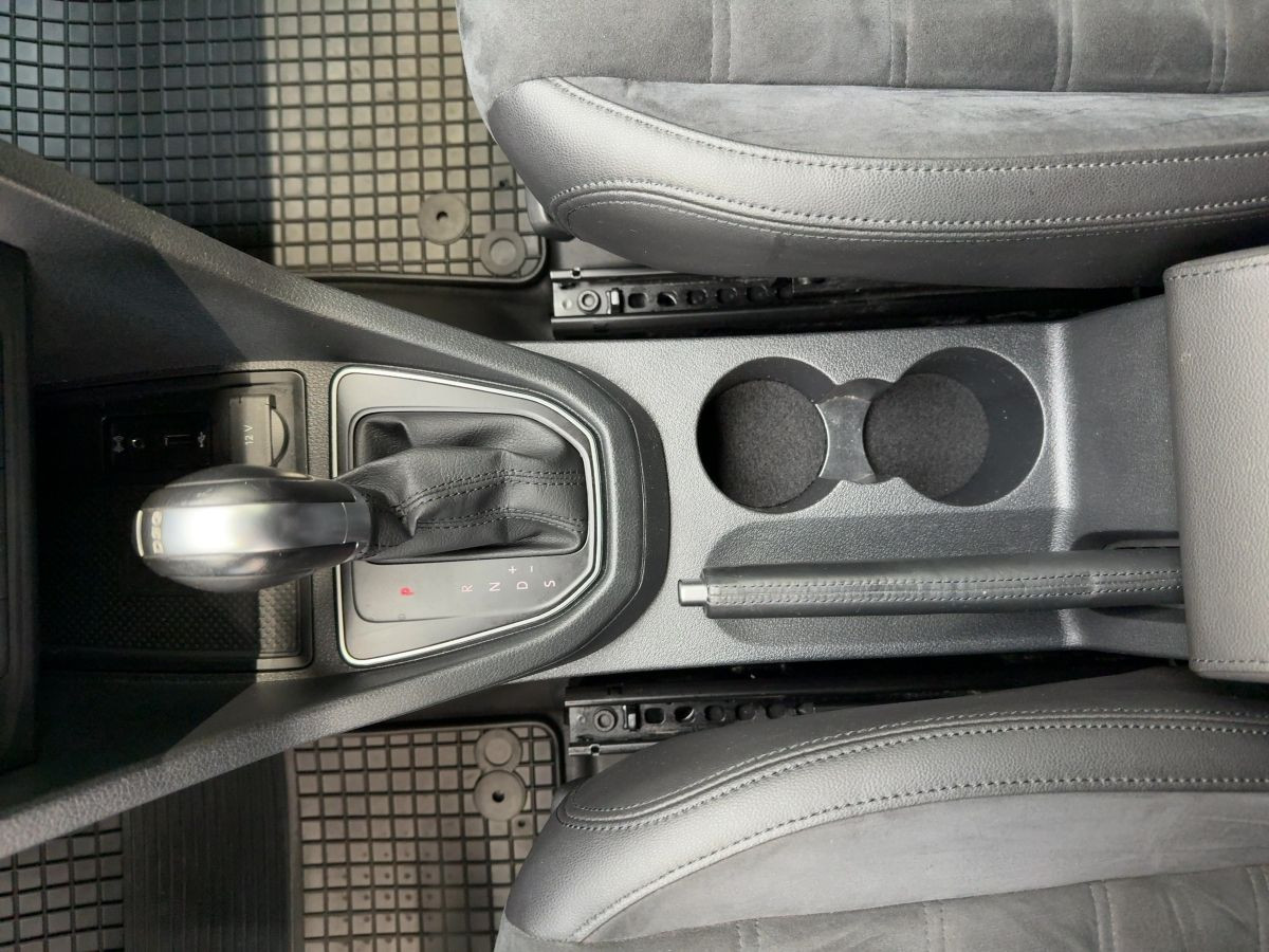 Caddy Maxi Life 1.4 TSI DSG Highline 7-Sitze AHK Navi Standh. Kamera