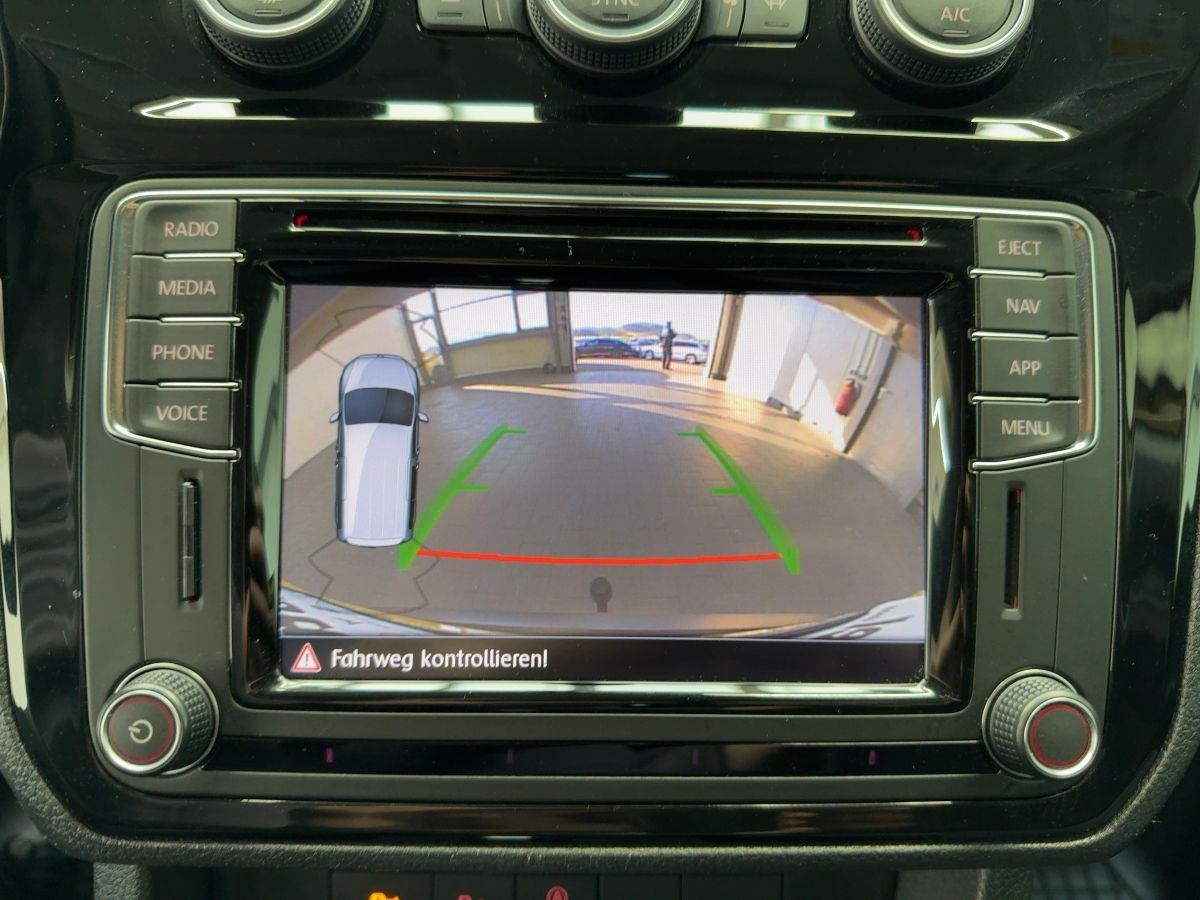 Caddy Maxi Life 1.4 TSI DSG Highline 7-Sitze AHK Navi Standh. Kamera