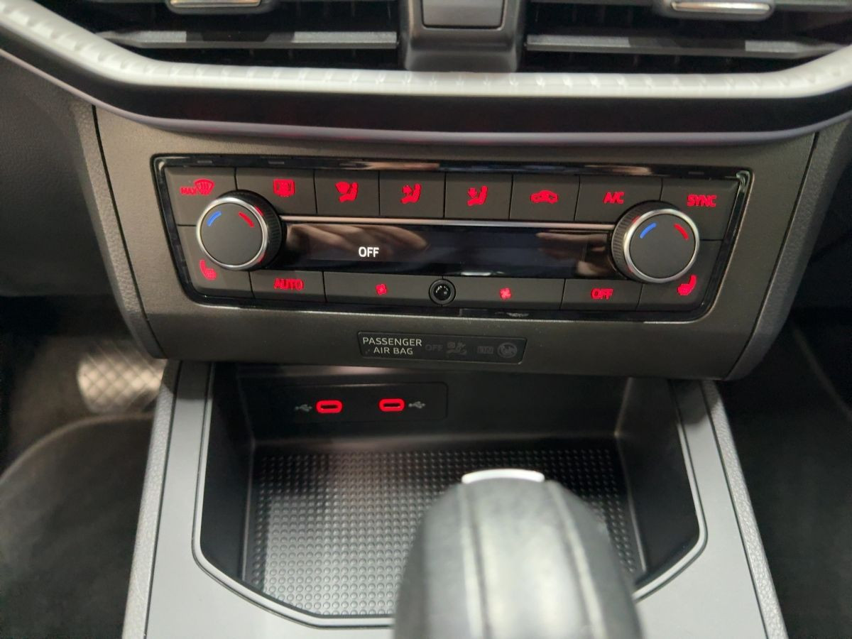 Ibiza 1.0 TSI DSG FR Pro Black Edtion Navi LED Tempo Kamera Climatronic Sitzh