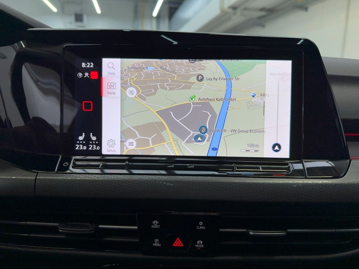 Golf VIII GTI 2.0 TSI DSG ACC Navi LED-Matrix Pano Einparkh. Keyless Sitzh.