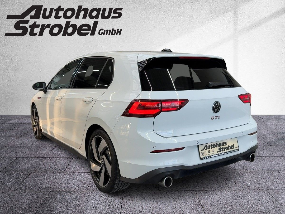 Golf VIII GTI 2.0 TSI DSG ACC Navi LED-Matrix Pano Einparkh. Keyless Sitzh.