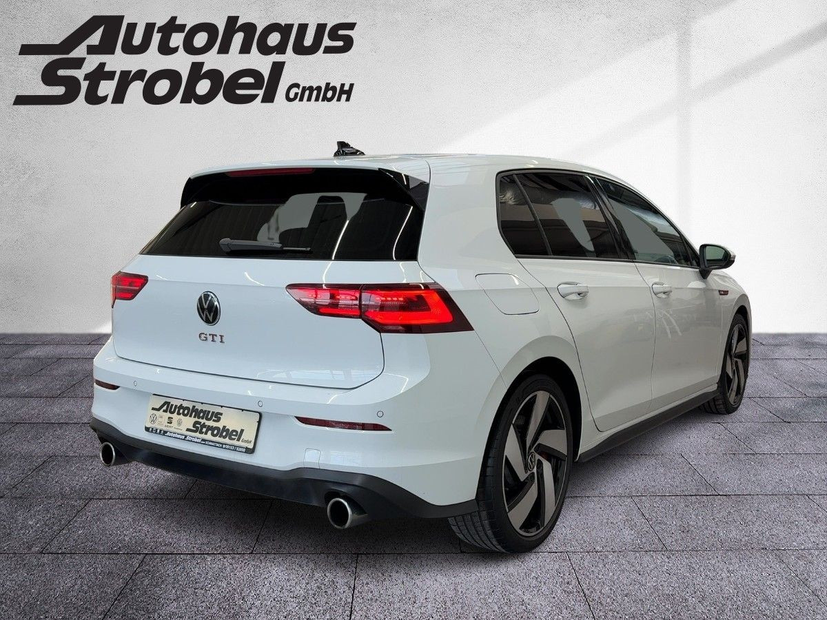 Golf VIII GTI 2.0 TSI DSG ACC Navi LED-Matrix Pano Einparkh. Keyless Sitzh.