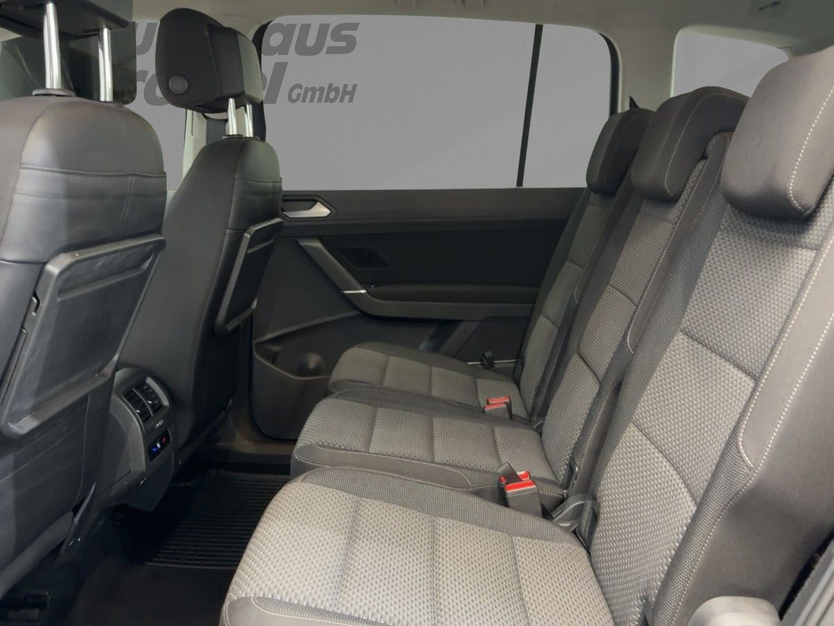 Touran 2.0 TDI DSG Comfortline 7-Sitze ACC DCC AHK LED Navi Climatronic Kamera