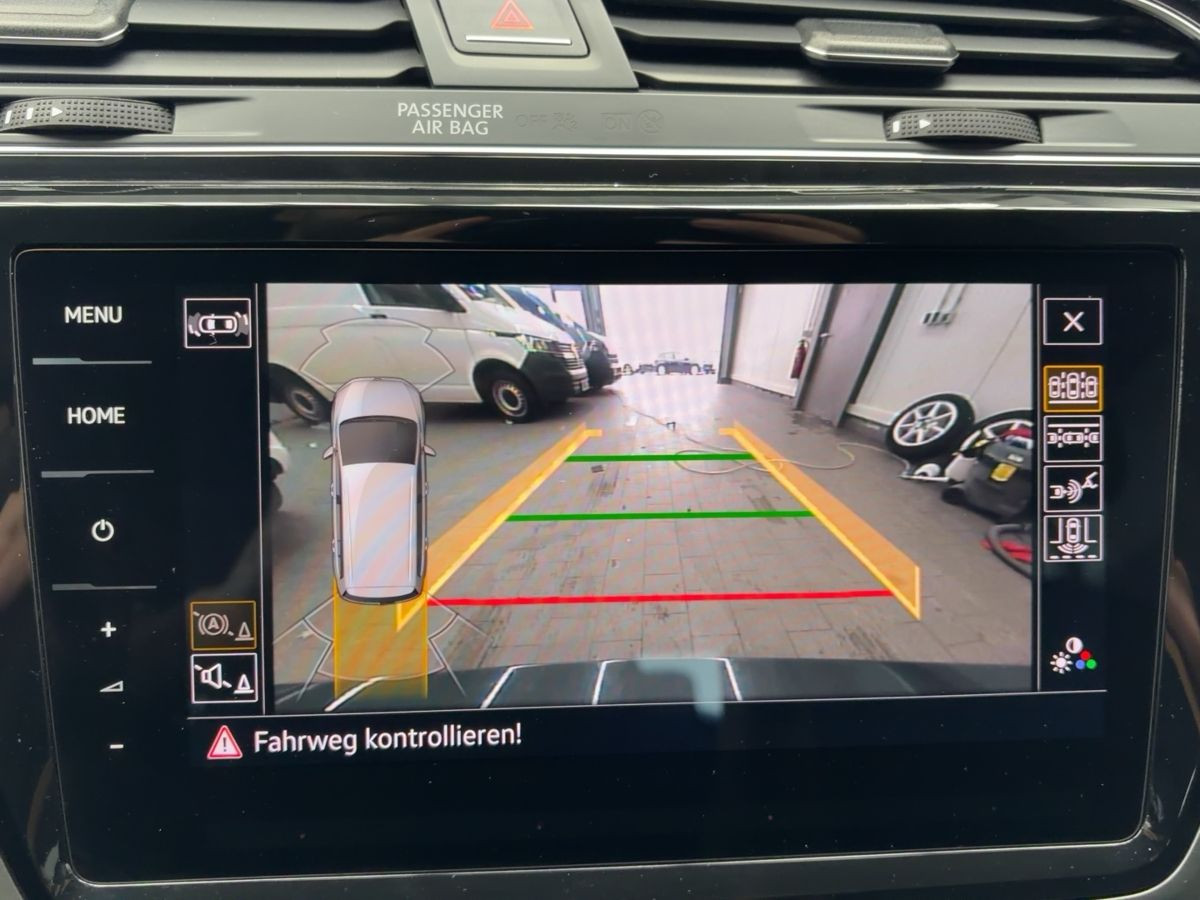 Touran 2.0 TDI DSG Comfortline 7-Sitze ACC DCC AHK LED Navi Climatronic Kamera