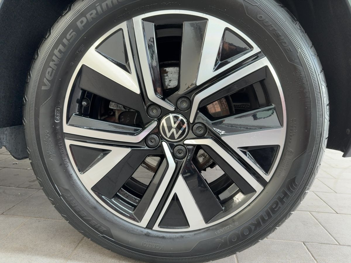 Touran 1.5 TSI DSG Highline 7-Sitze ab 3,99% ACC Climatronic Kamera Sitzh. Bluet.