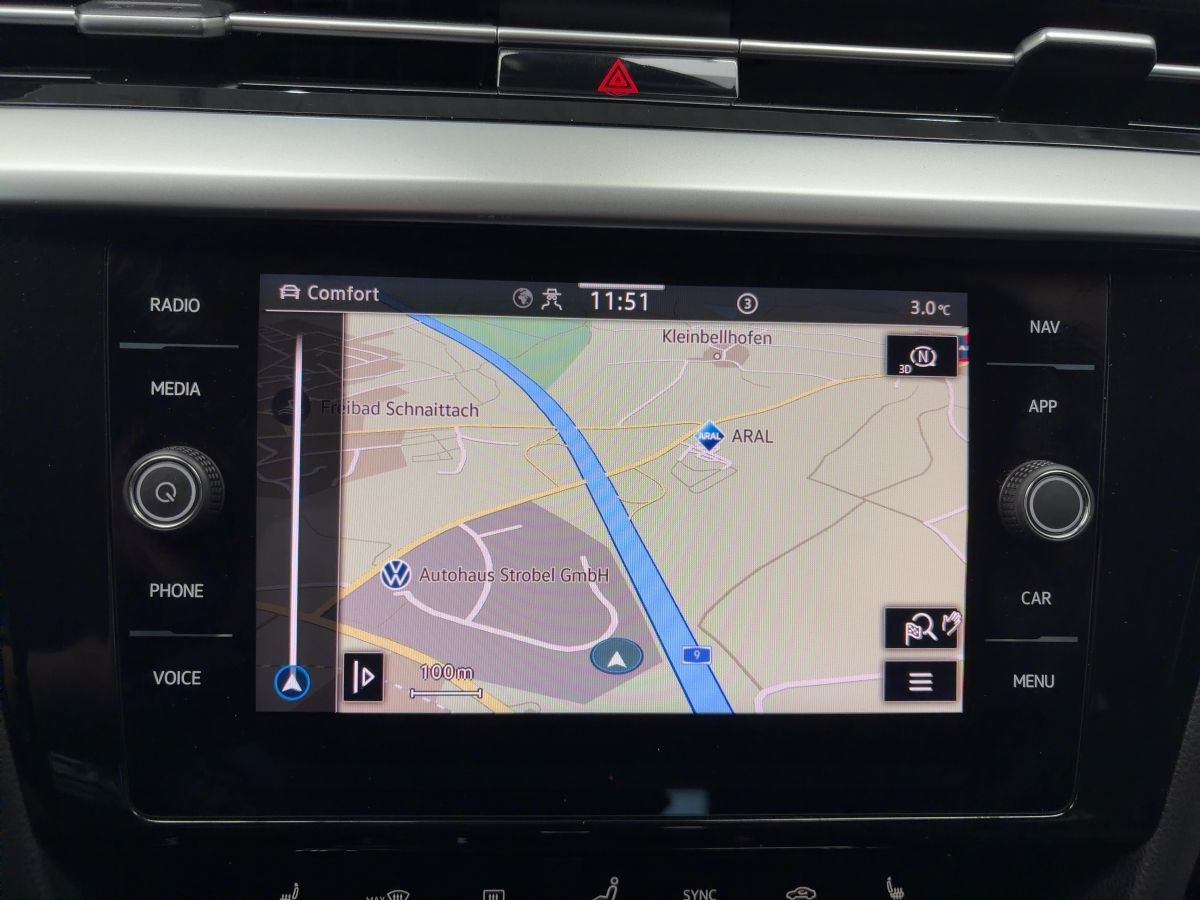 Arteon Shootingbrake 2.0 TSI DSG R-Line ACC DCC Navi LED Climatronic Kamera Sitzh. Bluet. DAB+