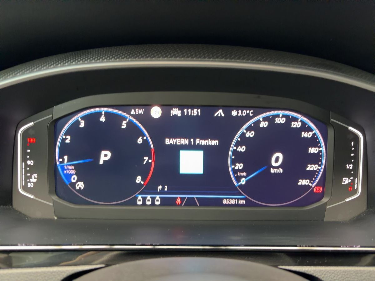 Arteon Shootingbrake 2.0 TSI DSG R-Line ACC DCC Navi LED Climatronic Kamera Sitzh. Bluet. DAB+