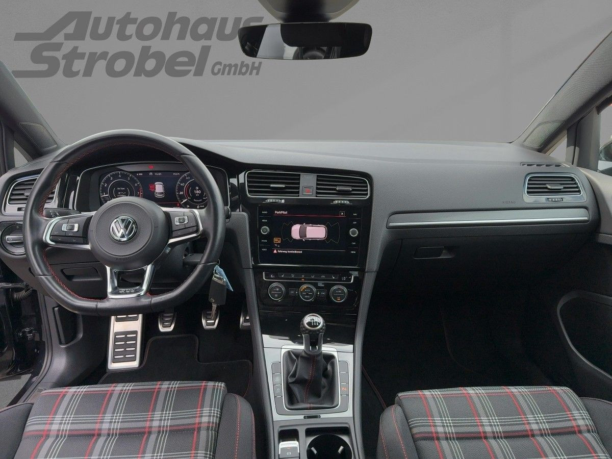 Golf VII GTI 2.0 TSI ACC Navi LED Einparkh. Climatronic Bluet. Sitzh.