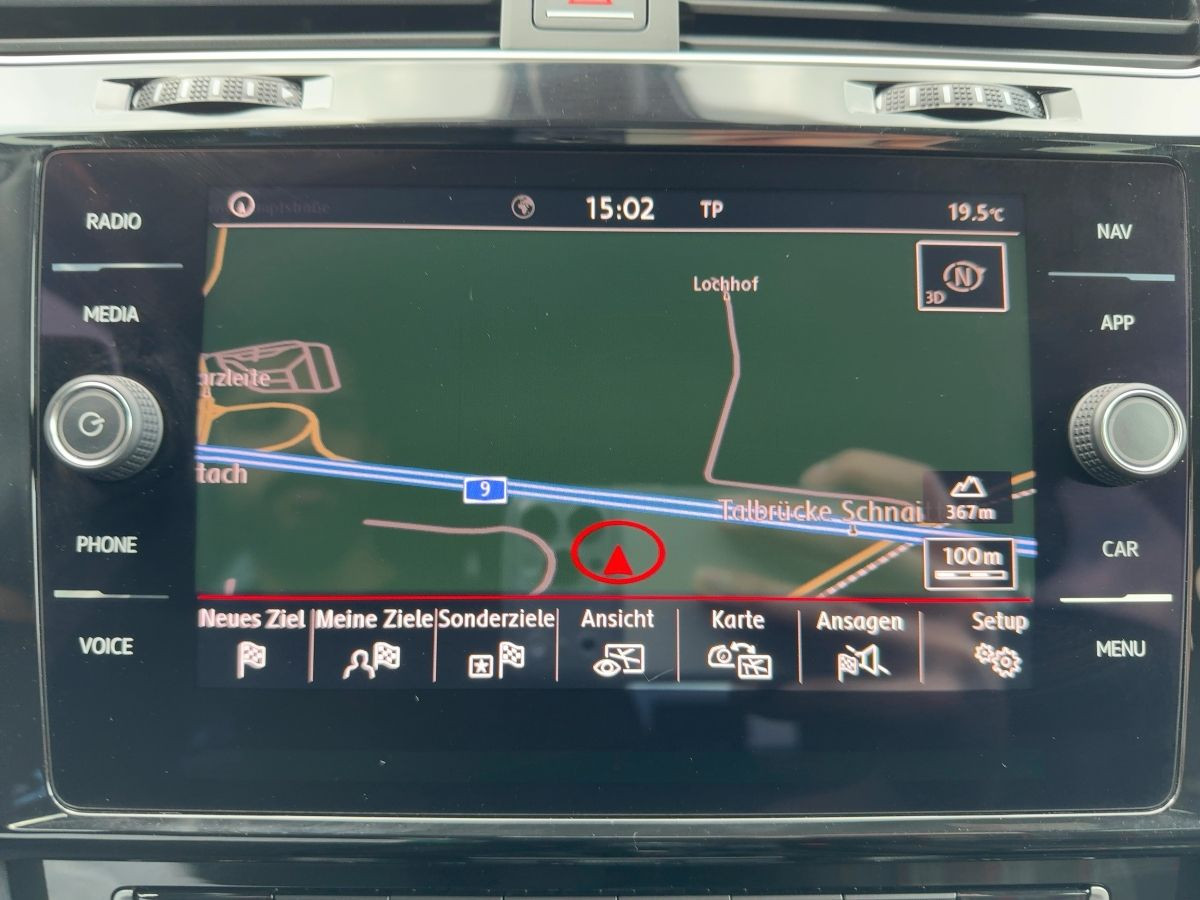 Golf VII GTI 2.0 TSI ACC Navi LED Einparkh. Climatronic Bluet. Sitzh.