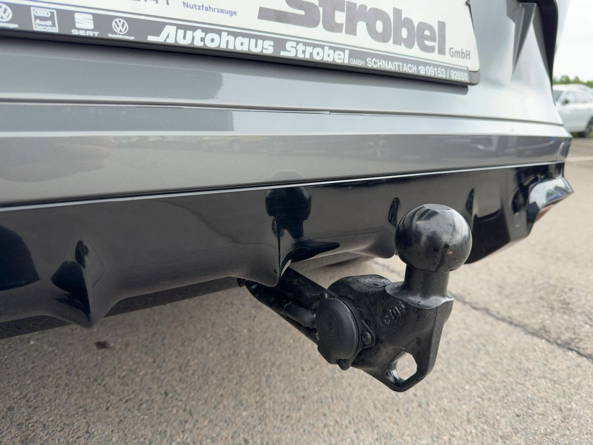 Formentor VZ 1.4 TSI eHybrid AHK ACC Navi LED Kamera Lane Ass. Sitzh.