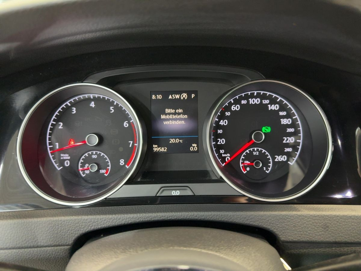 Golf VII 1.5 TSI DSG R-Line ACC LED Navi Climatronic