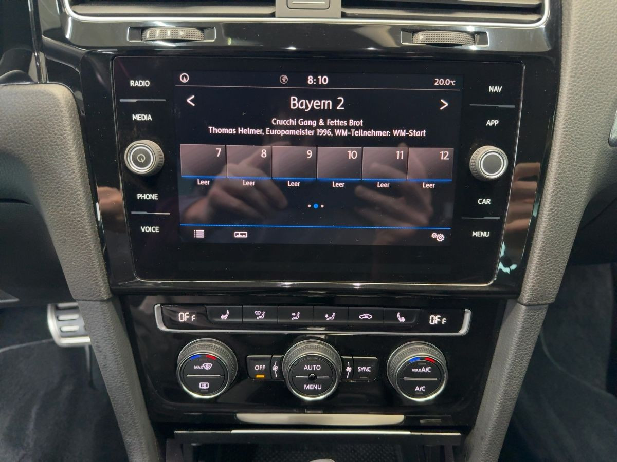 Golf VII 1.5 TSI DSG R-Line ACC LED Navi Climatronic